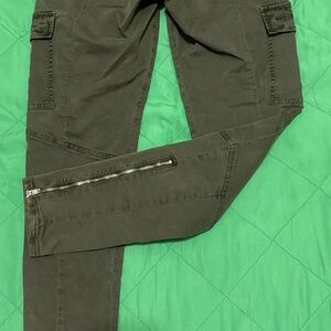 J Brand Houlihan Women’s Olive Cargo Pants size 25